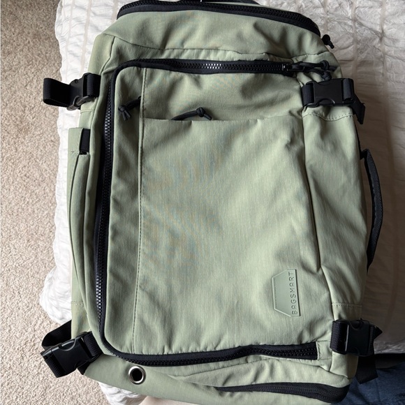 Bagsmart Blast Travel Backpack - 28L - Picture 2 of 6
